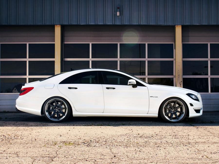  Mercedes-Benz CLS63 AMG by IND Distribution 2012 года  (фото 3 из 6)